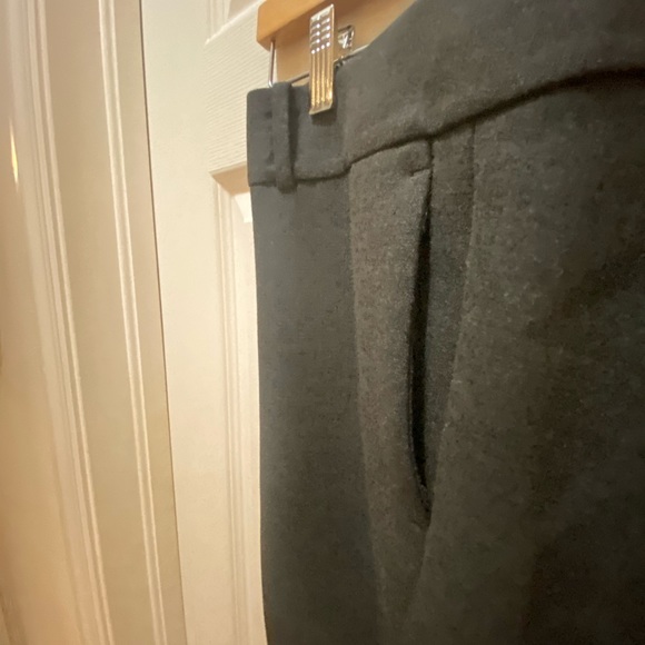 Ann Taylor Size 14 Kate fit Charcoal grey ankle length pant. - Picture 2 of 2